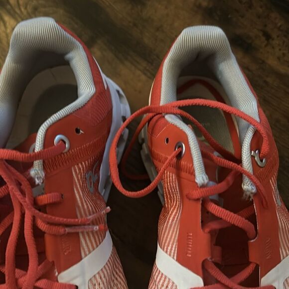 ON Running Cloudflow Sneaker,In  Rust Pink Size 7 - Picture 10 of 10